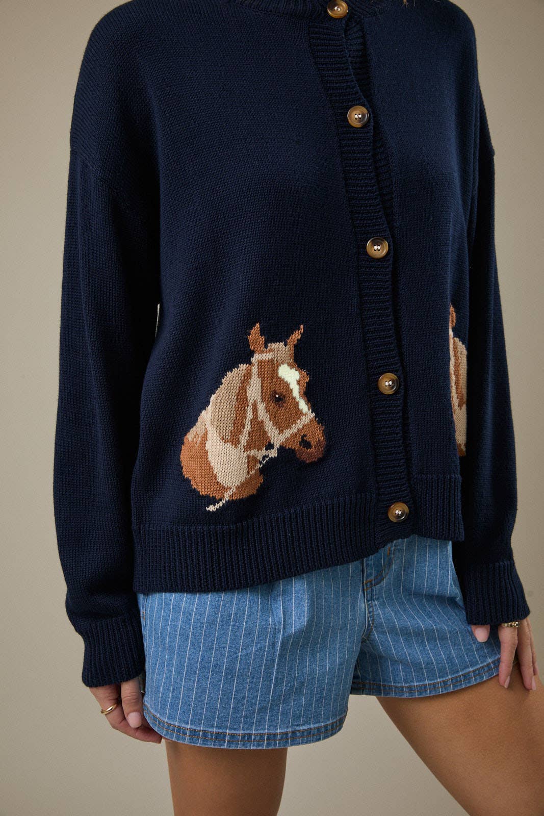 "HORSE" GRAPHIC LONG SLEEVE ROUND NECK CARDIGAN