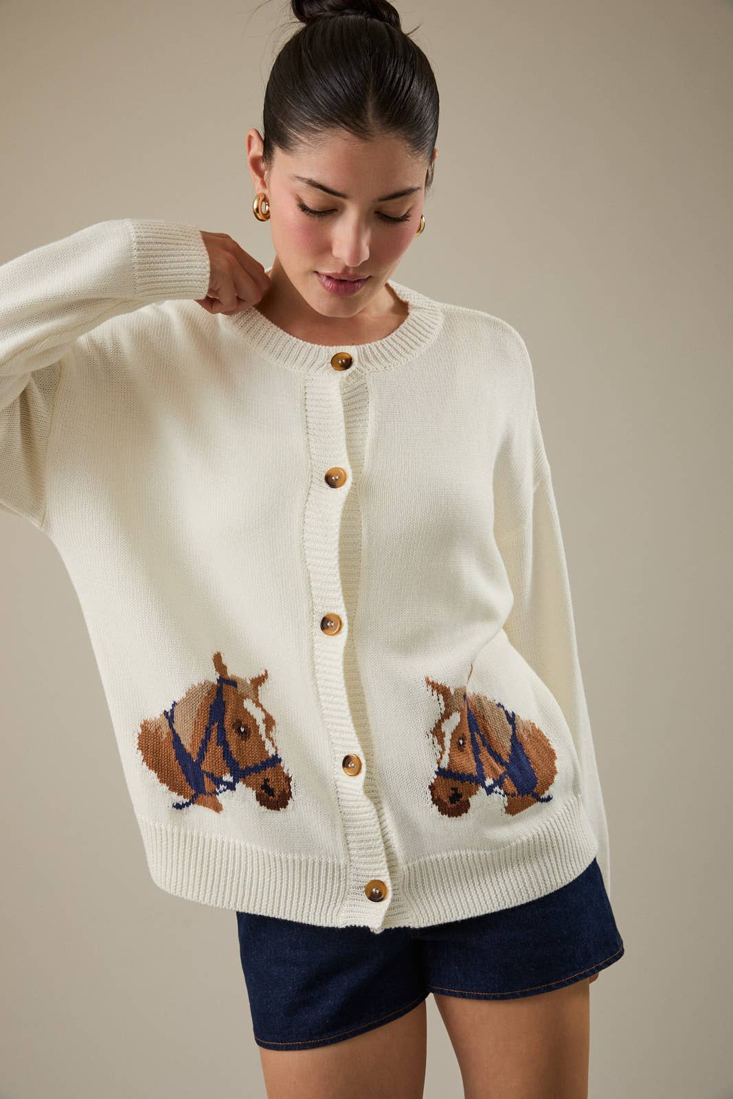 "HORSE" GRAPHIC LONG SLEEVE ROUND NECK CARDIGAN