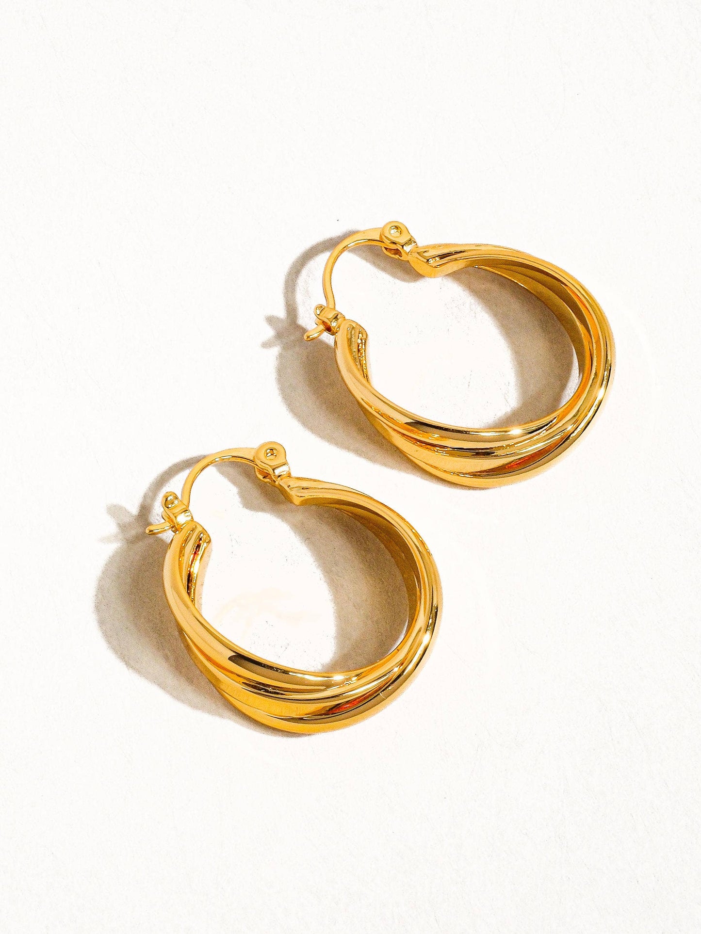 Cheyenne 18k Gold Twisted Hoop Earring