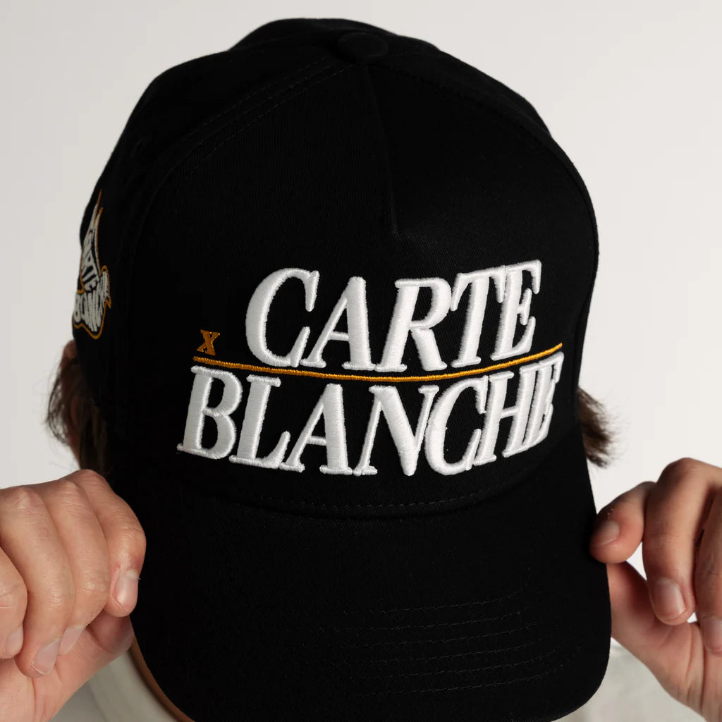 The Classic Snapback – Black