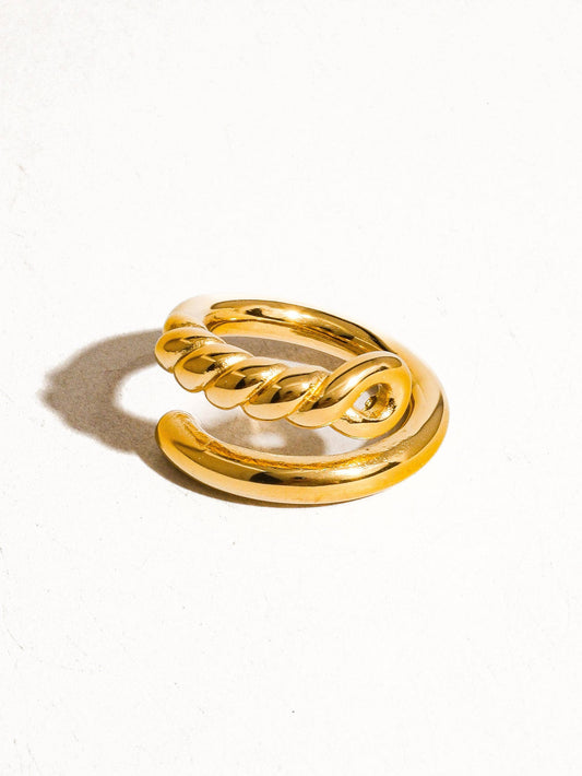 Zendaya 18K Gold Non-Tarnish Braided Ring