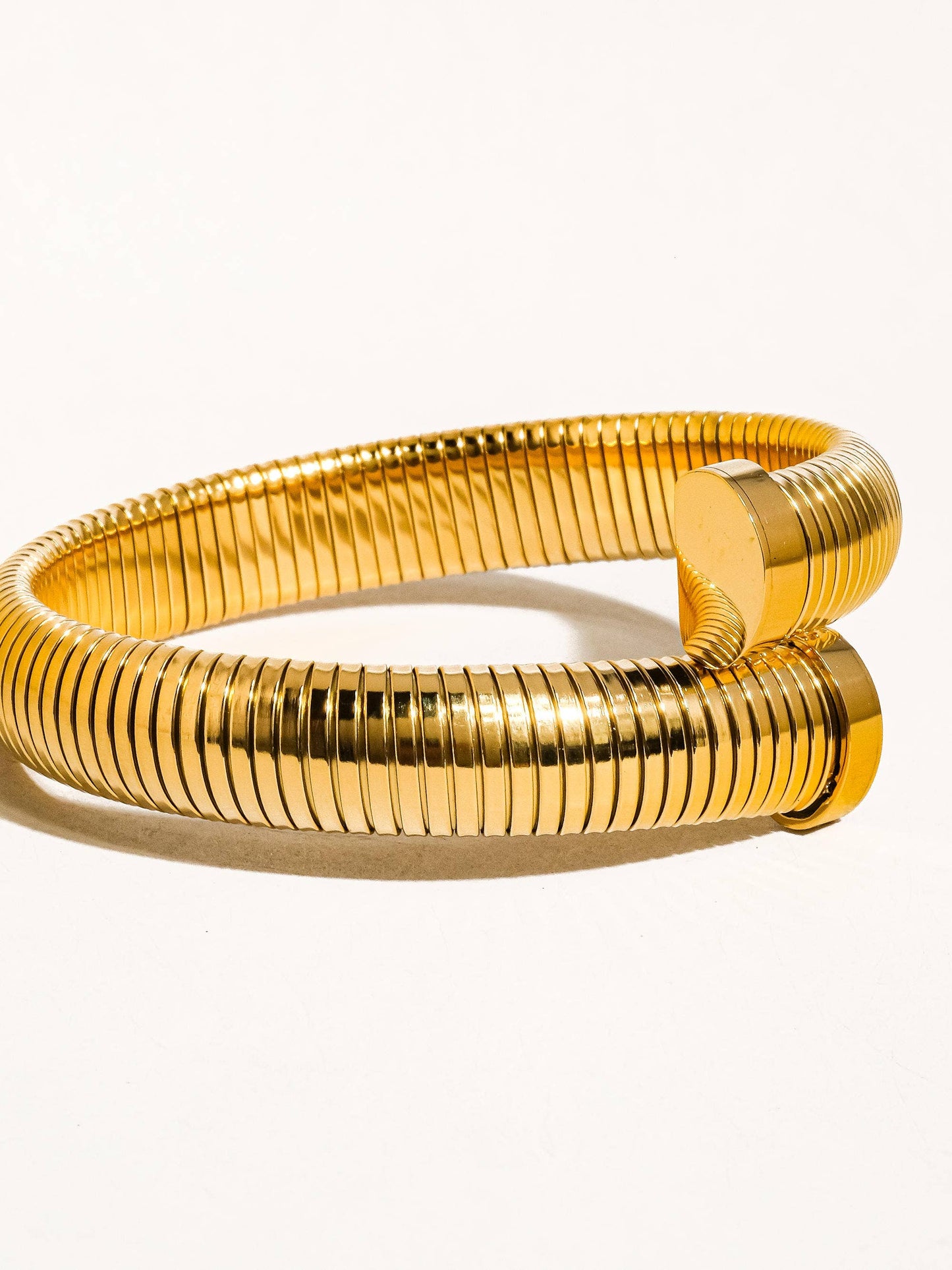 Dehors 18K Gold Non-Tarnish Bold Bangle