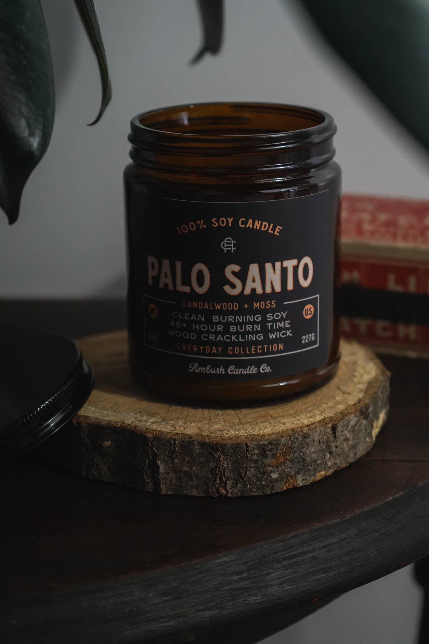 Palo Santo | Sandalwood + Moss 8oz Soy Candle