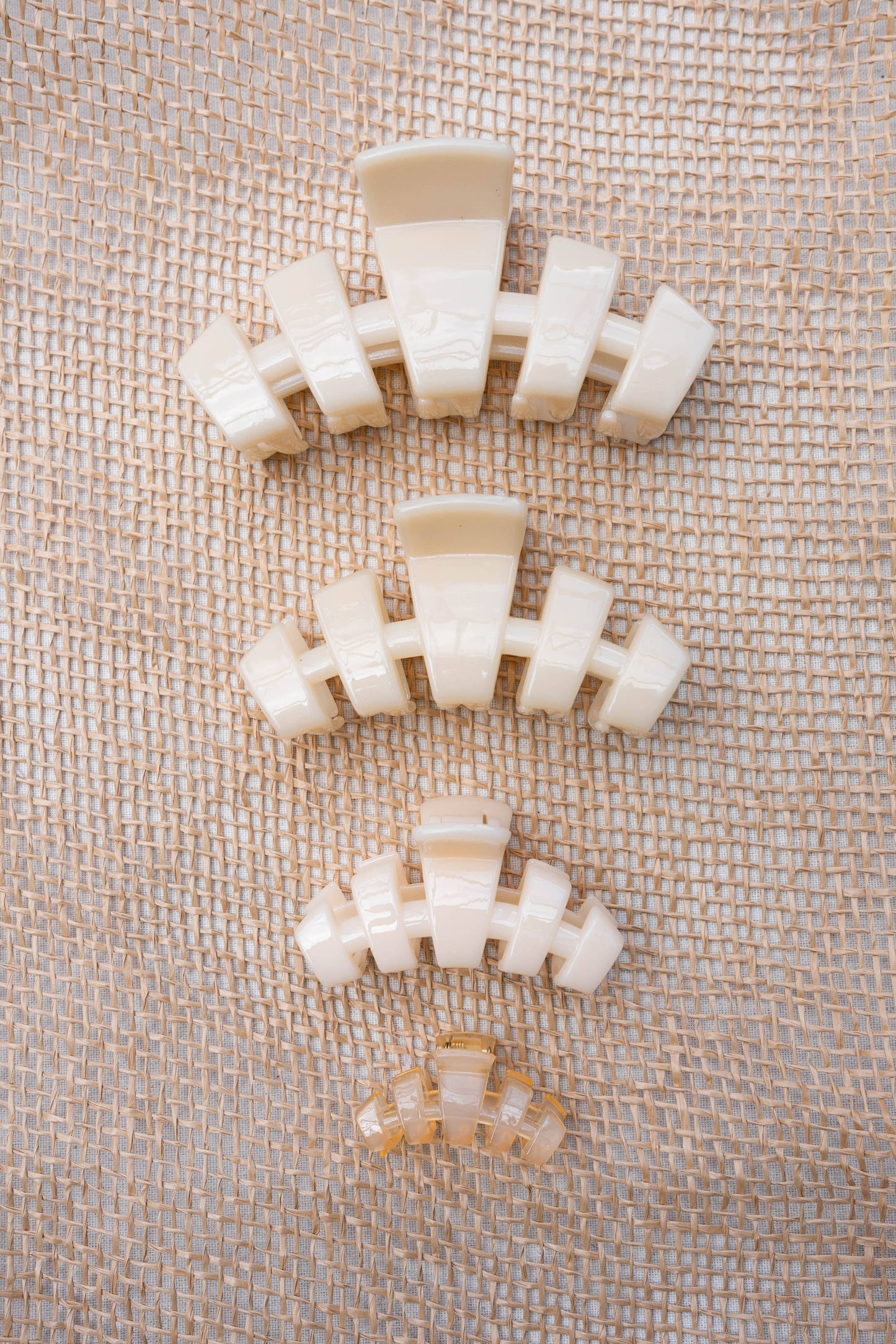 Classic Hair Clip | Tiny | Almond Beige