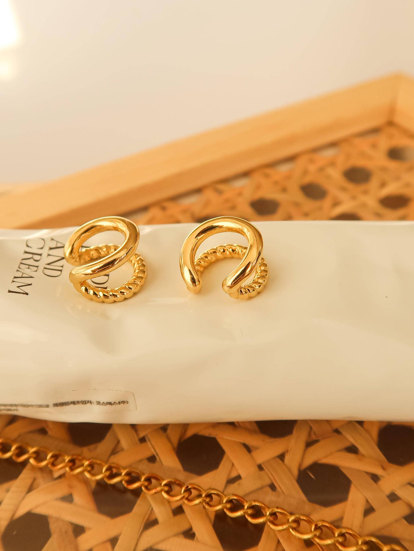 Lucas 18K Gold Non-Tarnish Braided Ear Cuff